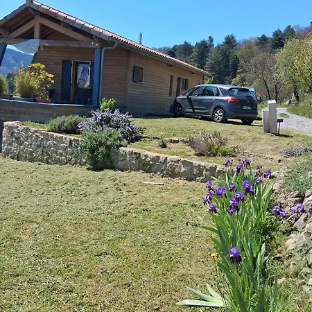 De La Chabanne Holiday home *